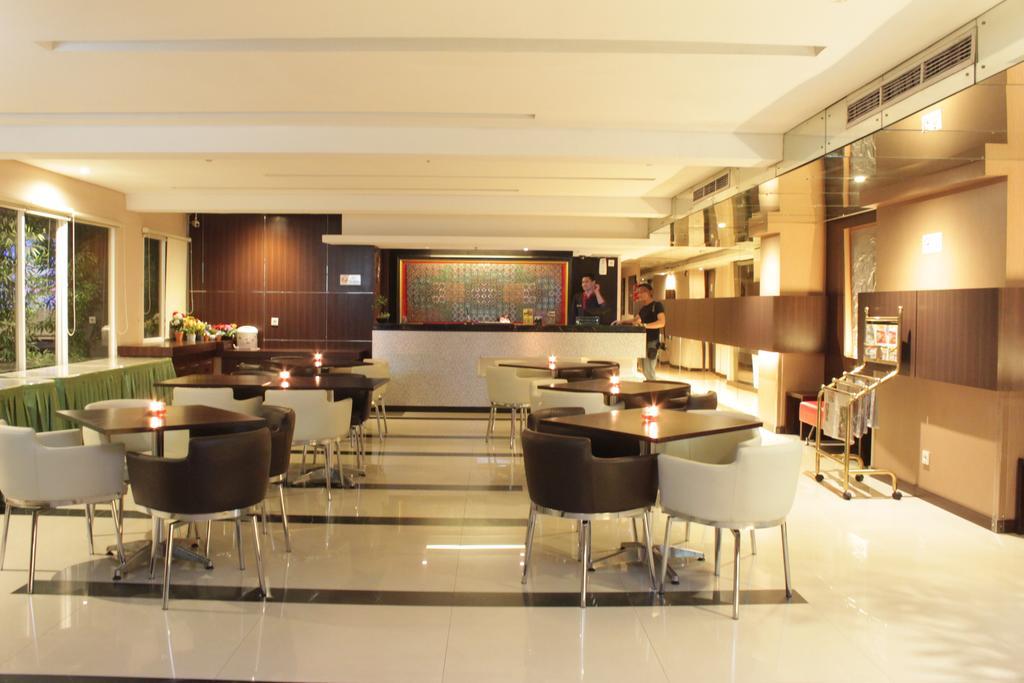 מלון סמאראנג Amaris Simpang Lima מראה חיצוני תמונה
